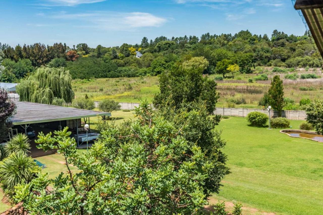 Self-Catered Apartment With Pool Krugersdorp Kültér fotó